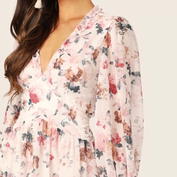 Floral ruffle trim mini dress - Picture 9 of 10